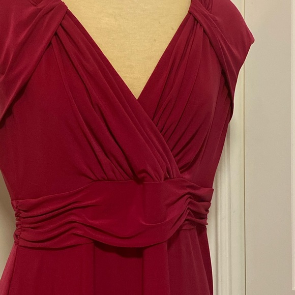 Beautiful Evan  Dress! - Picture 4 of 6